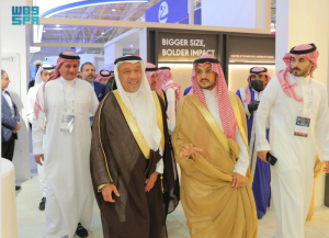 افتتح معالي نائب وزير البلديات والإسكان الأستاذ إيهاب الحشاني أعمال النسخة الـ(35) من معرض البناء السعودي 2025 بالرياض جنان فدك للتطوير والاستثمار العقاري شقق شقة دبلكس دبلكسية دوبلكس دوبلكسية عقار سيهات القطيف جنان فدك